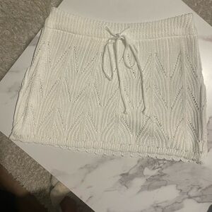 Crochet Knit Skirt White
perfect for coachella or beach days